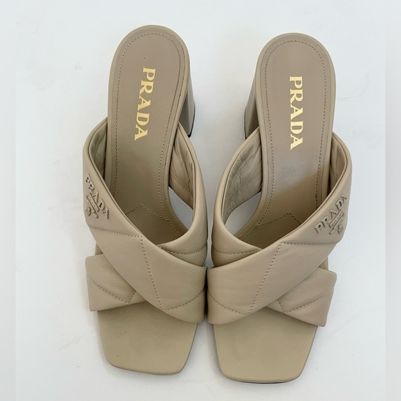 Prada Beige pebbled leather quilted criss cross 65mm block heel mules EU 40 - Picture 2 of 14